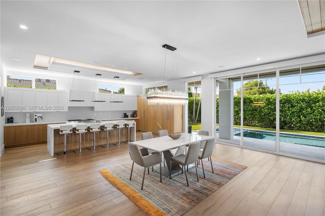 En Venta: $4,600,000 (4 camas, 5 baños, 4436 Pies cuadrados)