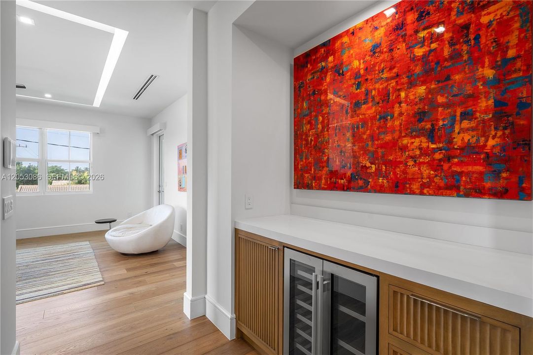 En Venta: $4,600,000 (4 camas, 5 baños, 4436 Pies cuadrados)