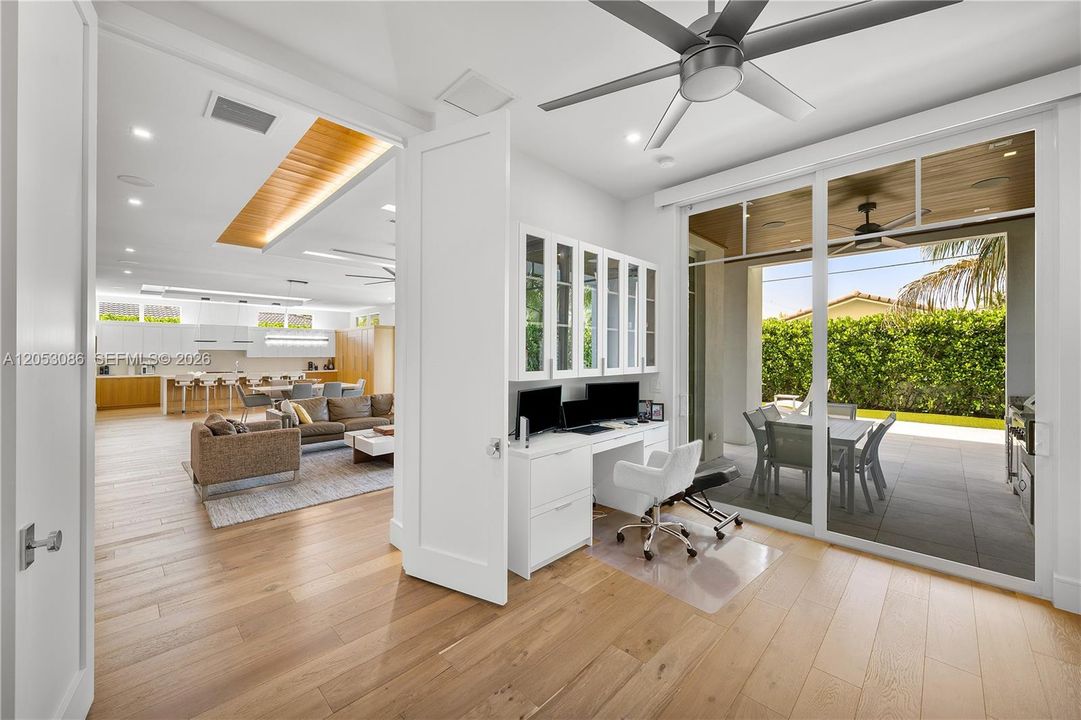 En Venta: $4,600,000 (4 camas, 5 baños, 4436 Pies cuadrados)
