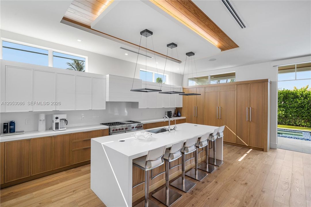 En Venta: $4,600,000 (4 camas, 5 baños, 4436 Pies cuadrados)