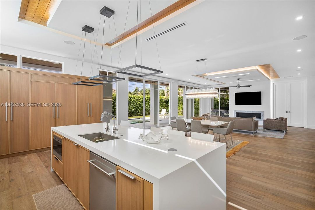 En Venta: $4,600,000 (4 camas, 5 baños, 4436 Pies cuadrados)
