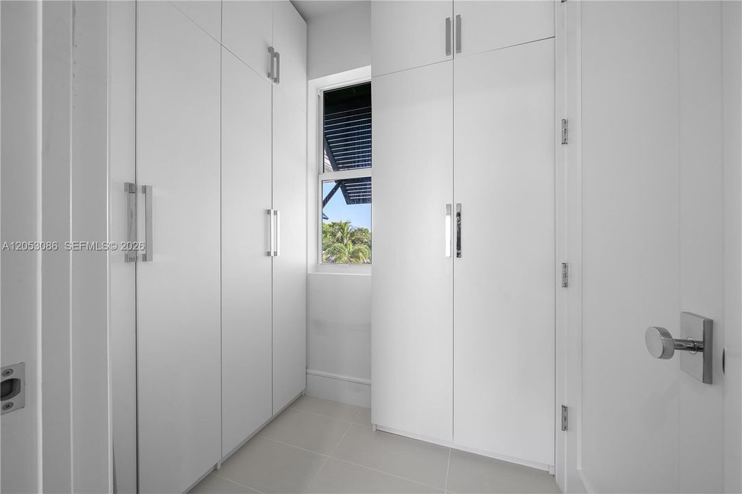 En Venta: $4,600,000 (4 camas, 5 baños, 4436 Pies cuadrados)