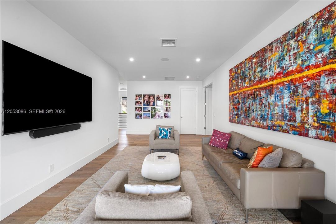En Venta: $4,600,000 (4 camas, 5 baños, 4436 Pies cuadrados)