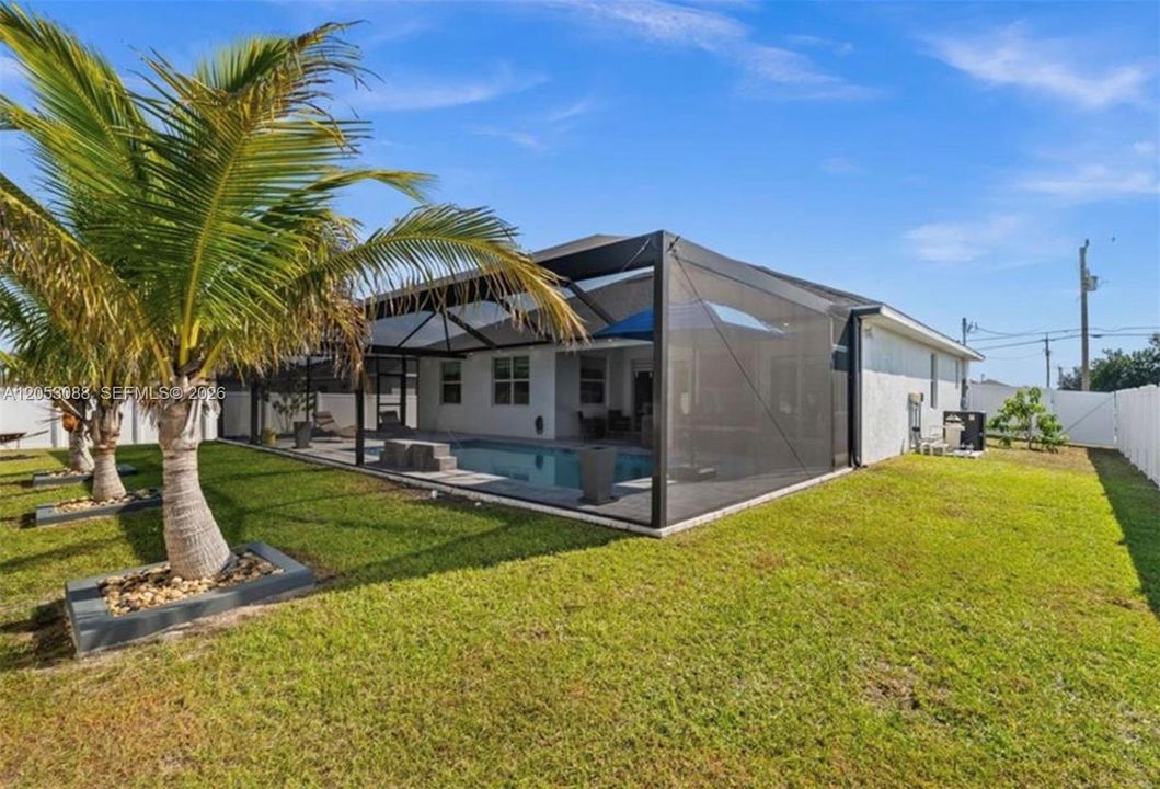 En Venta: $475,000 (3 camas, 2 baños, 0 Pies cuadrados)