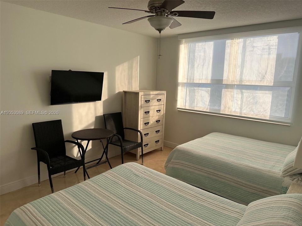 В аренду: $5,500 (3 спален, 2 ванн, 1450 Квадратных фут)