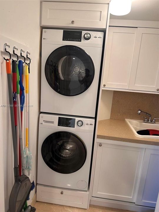 В аренду: $5,500 (3 спален, 2 ванн, 1450 Квадратных фут)