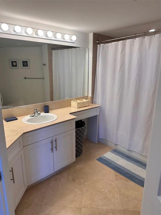 В аренду: $5,500 (3 спален, 2 ванн, 1450 Квадратных фут)