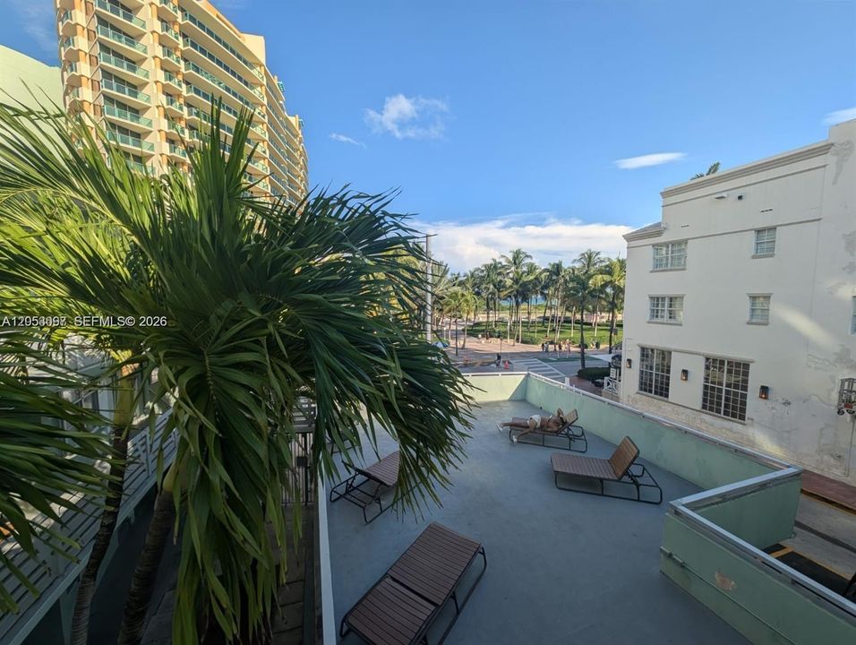 For Rent: $2,200 (0 beds, 1 baths, 400 Square Feet)