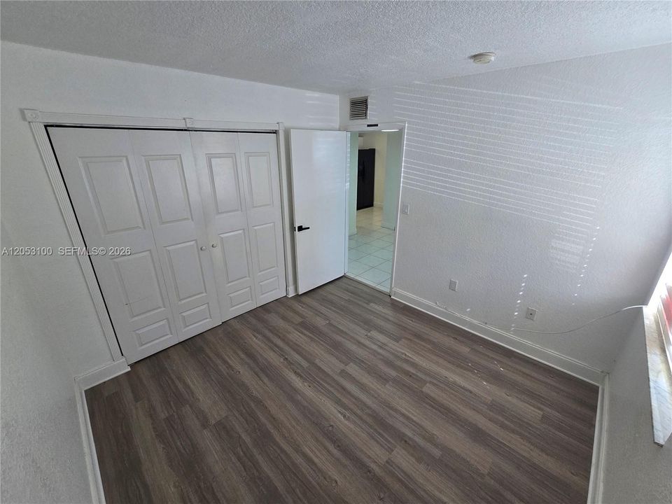 For Rent: $2,500 (2 beds, 2 baths, 970 Square Feet)