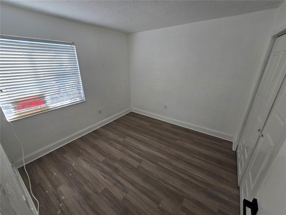 For Rent: $2,500 (2 beds, 2 baths, 970 Square Feet)
