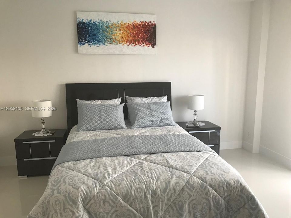 En Renta: $2,500 (1 camas, 1 baños, 1000 Pies cuadrados)