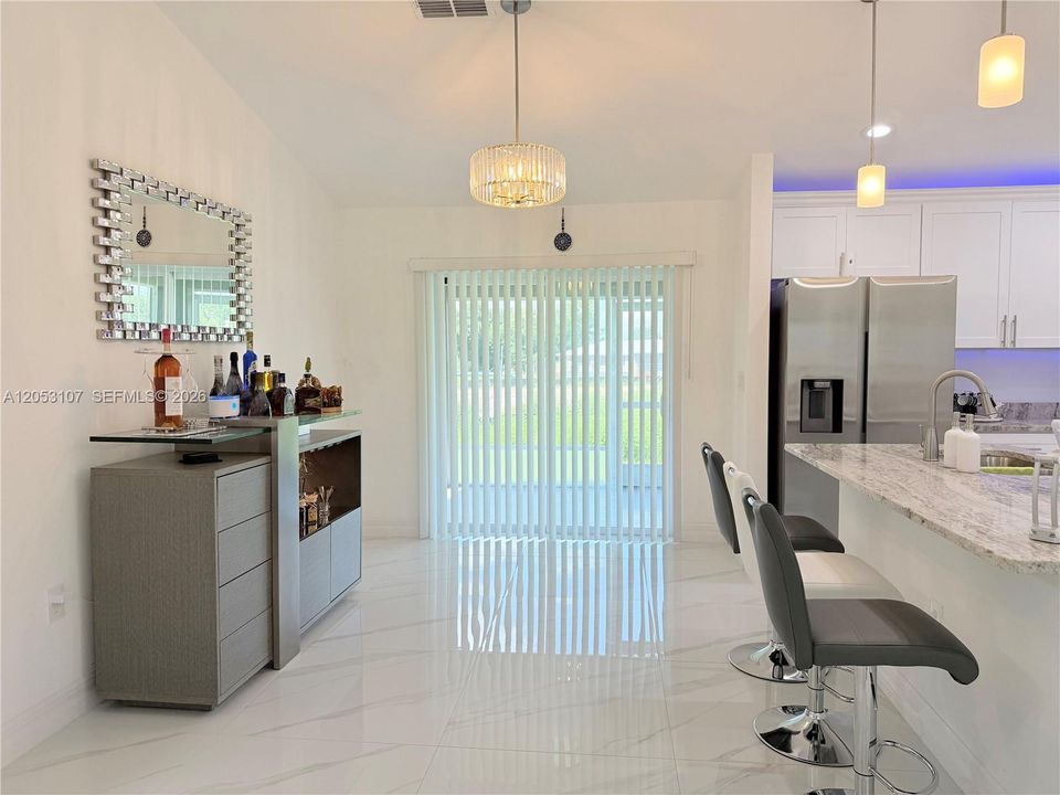 Kitchen / Dining Area