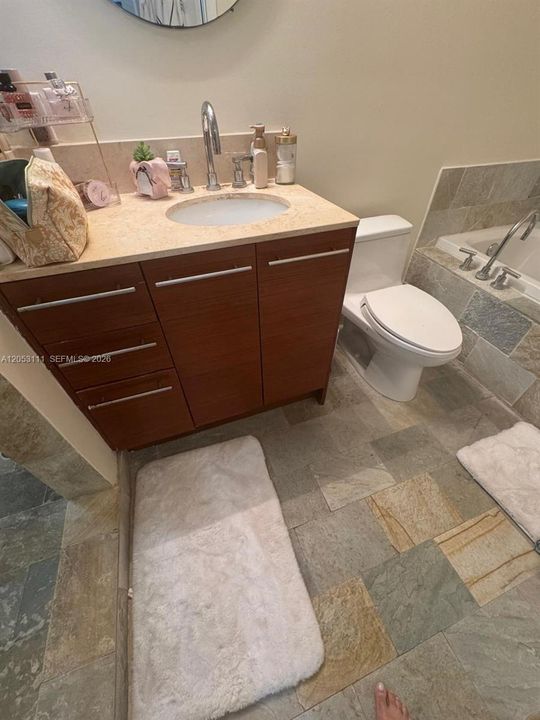 В аренду: $2,600 (2 спален, 2 ванн, 954 Квадратных фут)