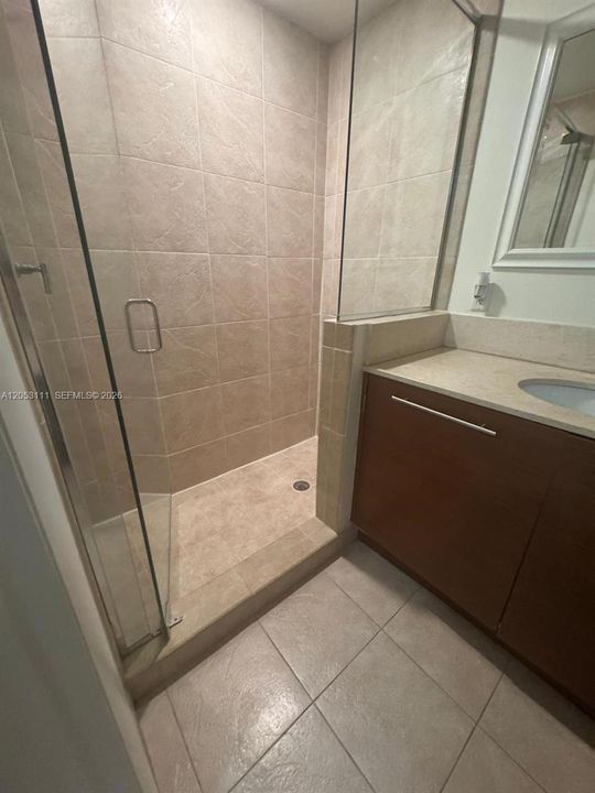 В аренду: $2,600 (2 спален, 2 ванн, 954 Квадратных фут)