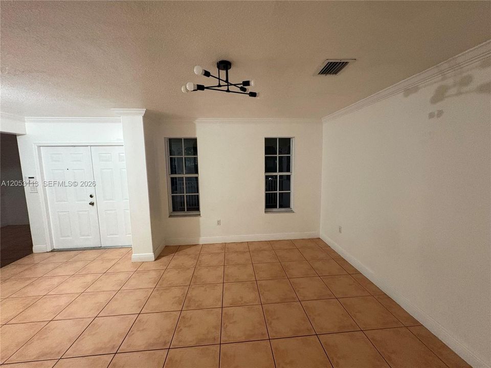 For Sale: $849,000 (5 beds, 3 baths, 2417 Square Feet)