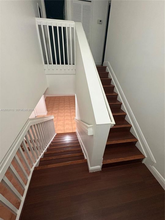 For Sale: $849,000 (5 beds, 3 baths, 2417 Square Feet)