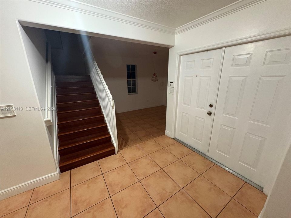 For Sale: $849,000 (5 beds, 3 baths, 2417 Square Feet)