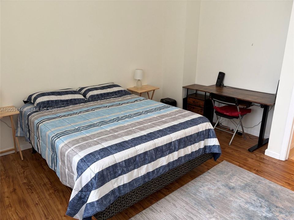 В аренду: $3,500 (2 спален, 2 ванн, 1270 Квадратных фут)