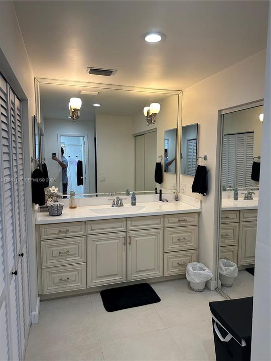 For Sale: $725,000 (3 beds, 2 baths, 1764 Square Feet)
