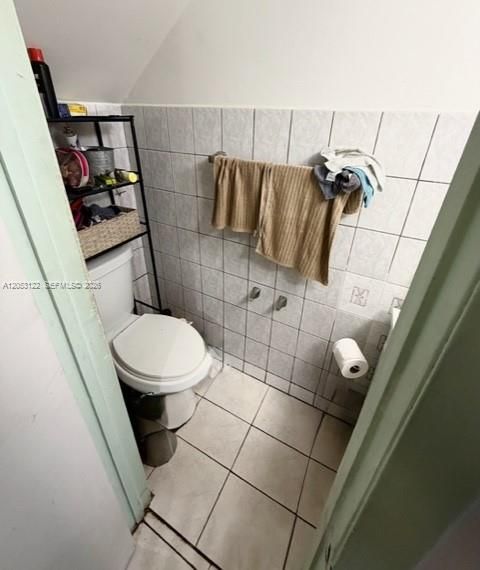 На продажу: $360,000 (2 спален, 1 ванн, 1000 Квадратных фут)