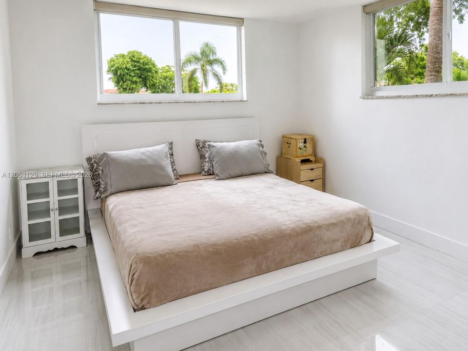 For Rent: $2,500 (2 beds, 2 baths, 1170 Square Feet)