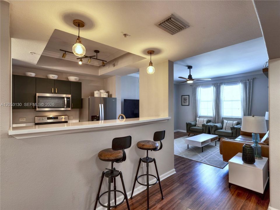 For Rent: $2,600 (2 beds, 2 baths, 1240 Square Feet)