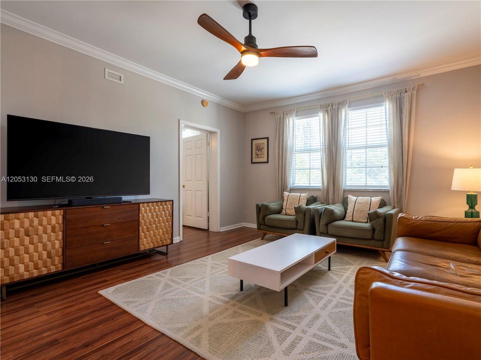 For Rent: $2,600 (2 beds, 2 baths, 1240 Square Feet)