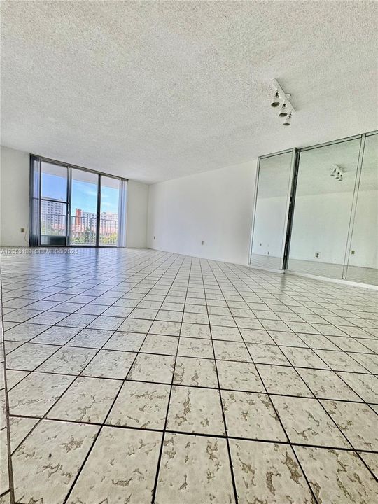 En Venta: $189,000 (1 camas, 1 baños, 1066 Pies cuadrados)