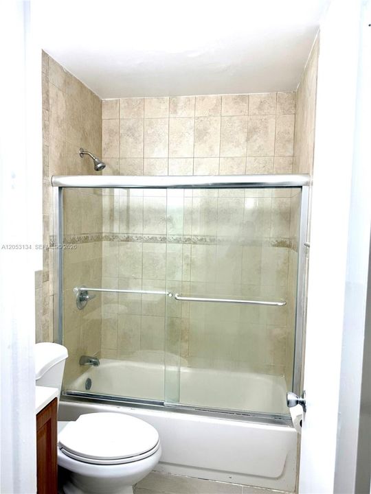 For Sale: $269,900 (2 beds, 1 baths, 764 Square Feet)
