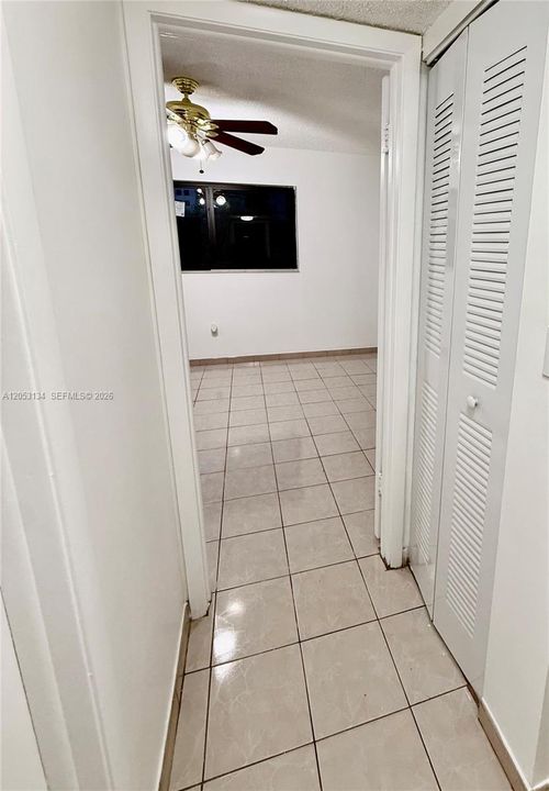 For Sale: $269,900 (2 beds, 1 baths, 764 Square Feet)