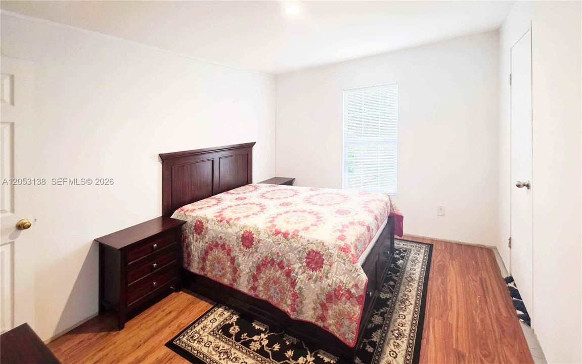 For Sale: $233,000 (4 beds, 2 baths, 1800 Square Feet)