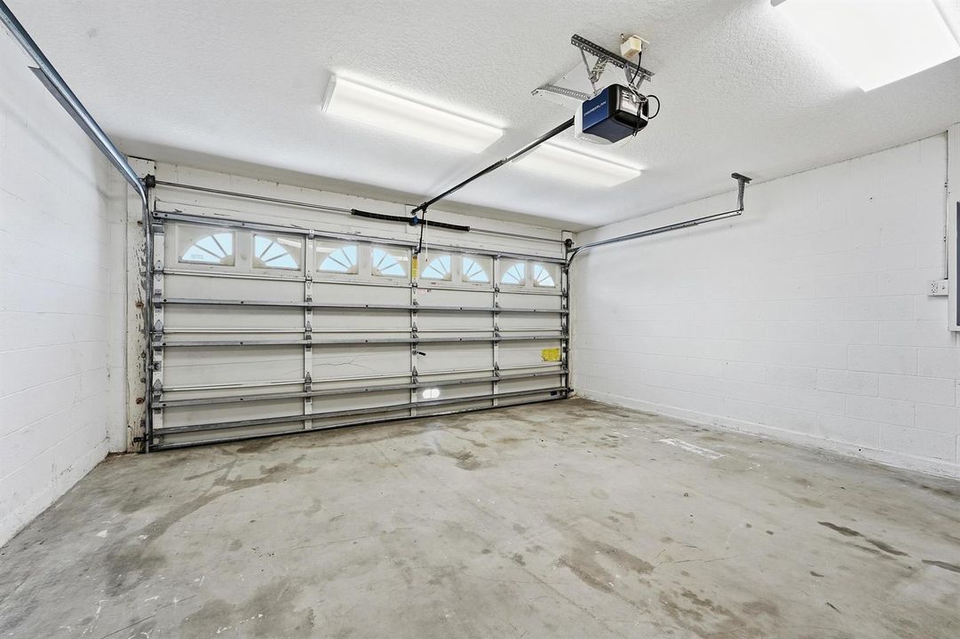 27_garage