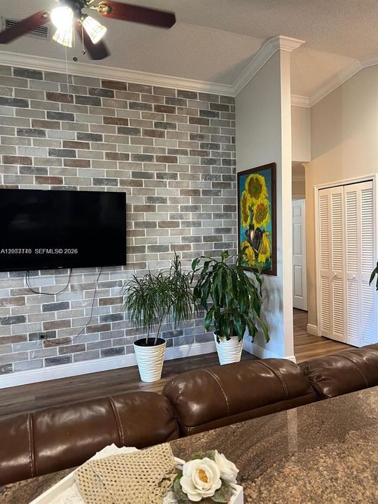 For Sale: $664,900 (3 beds, 2 baths, 1437 Square Feet)