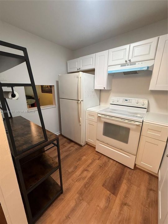 В аренду: $1,750 (2 спален, 2 ванн, 850 Квадратных фут)