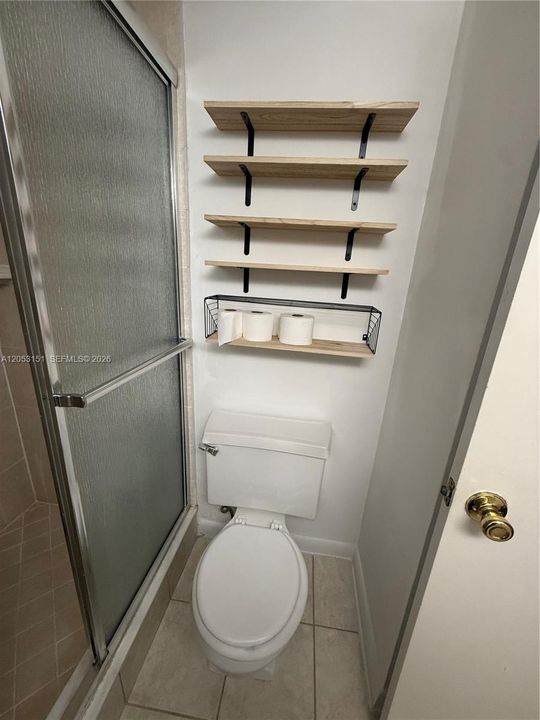 В аренду: $1,750 (2 спален, 2 ванн, 850 Квадратных фут)