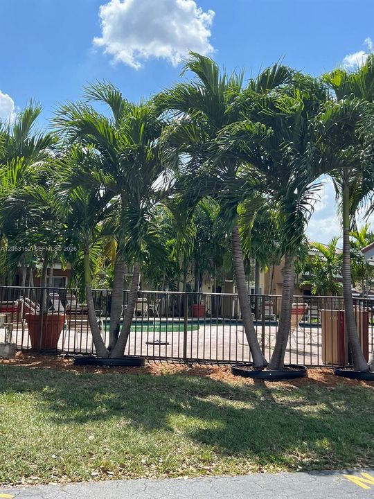 En Venta: $305,000 (1 camas, 2 baños, 0 Pies cuadrados)