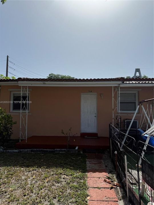 En Renta: $1,500 (2 camas, 1 baños, 1475 Pies cuadrados)
