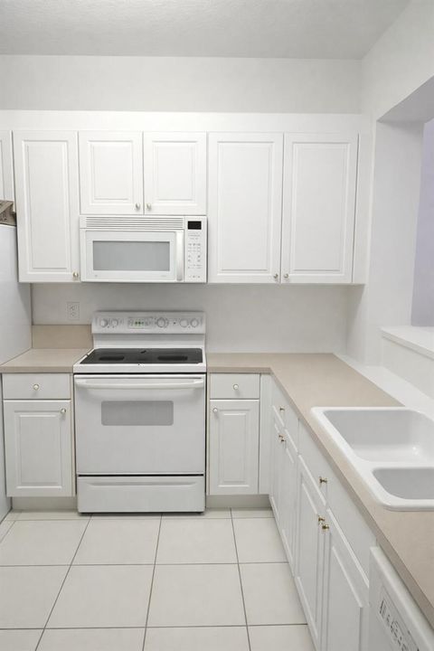 KITCHEN (AI ENHANCED)