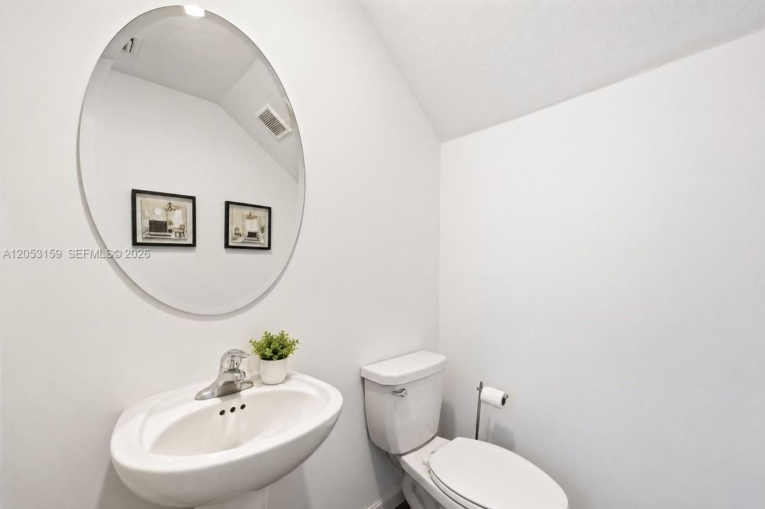 На продажу: $500,000 (3 спален, 2 ванн, 2024 Квадратных фут)