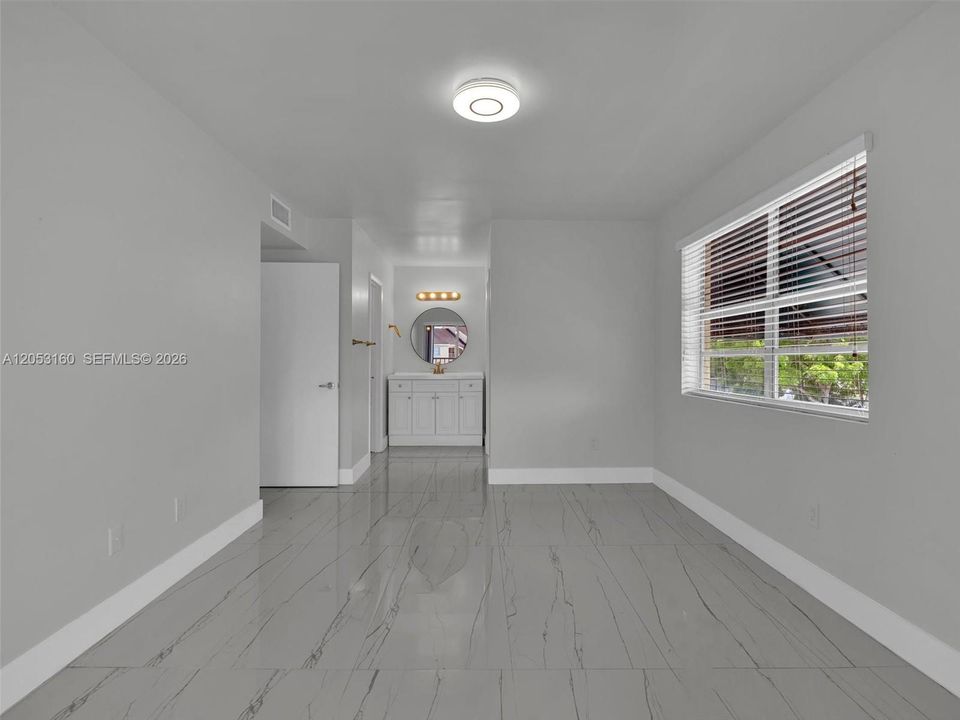В аренду: $2,350 (2 спален, 2 ванн, 1093 Квадратных фут)