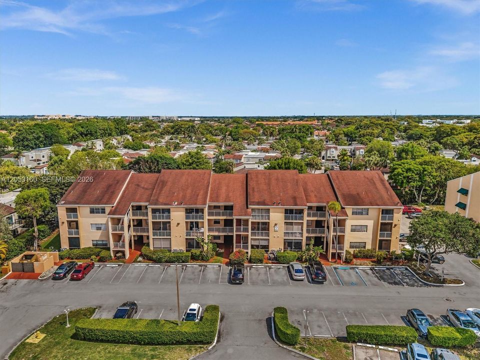 В аренду: $2,350 (2 спален, 2 ванн, 1093 Квадратных фут)
