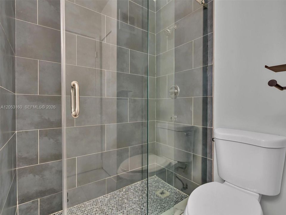 В аренду: $2,350 (2 спален, 2 ванн, 1093 Квадратных фут)