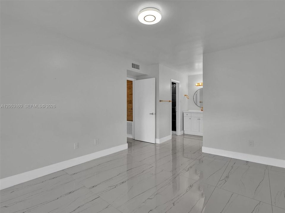 В аренду: $2,350 (2 спален, 2 ванн, 1093 Квадратных фут)