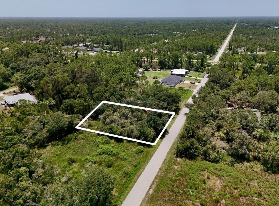 На продажу: $30,000 (0.50 acres)