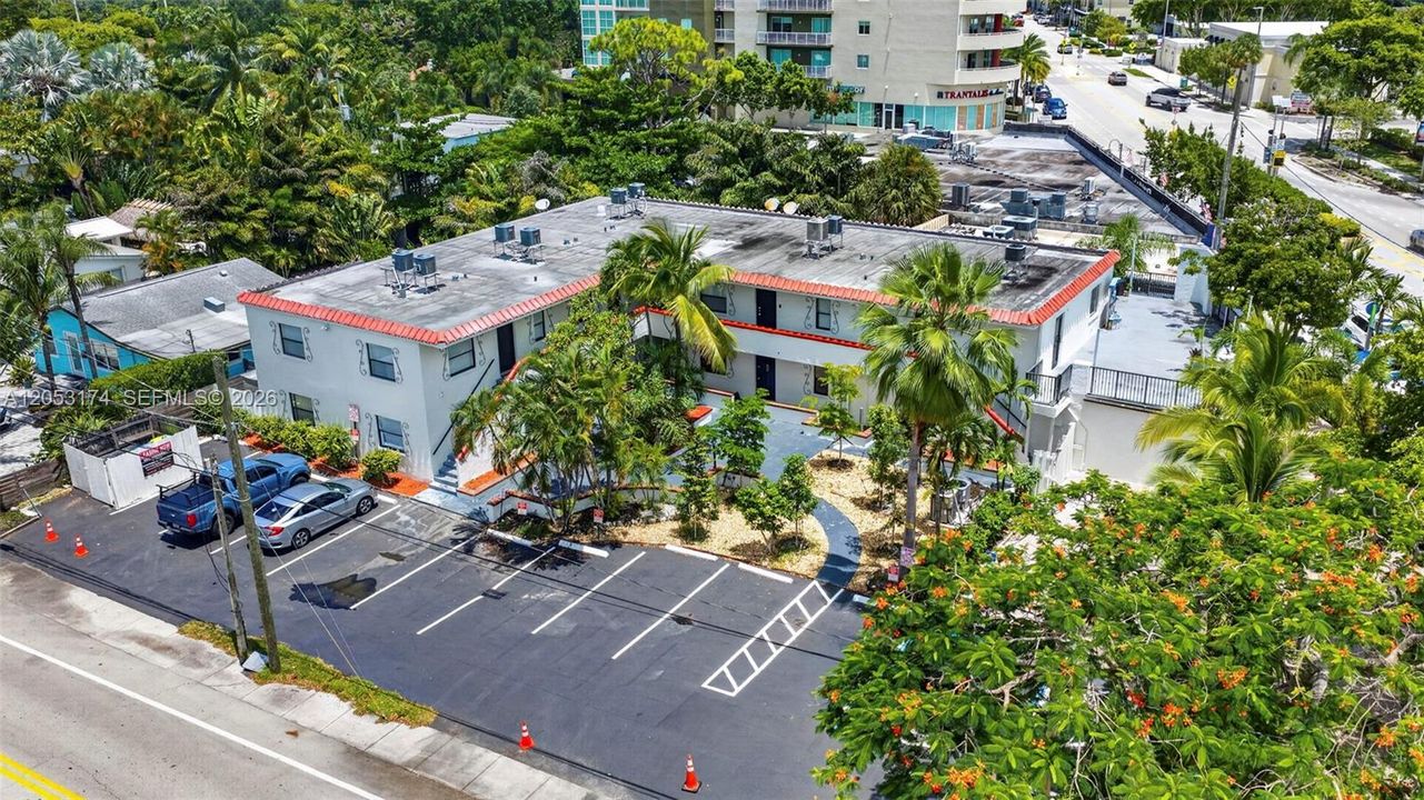 For Rent: $2,800 (2 beds, 1 baths, 650 Square Feet)