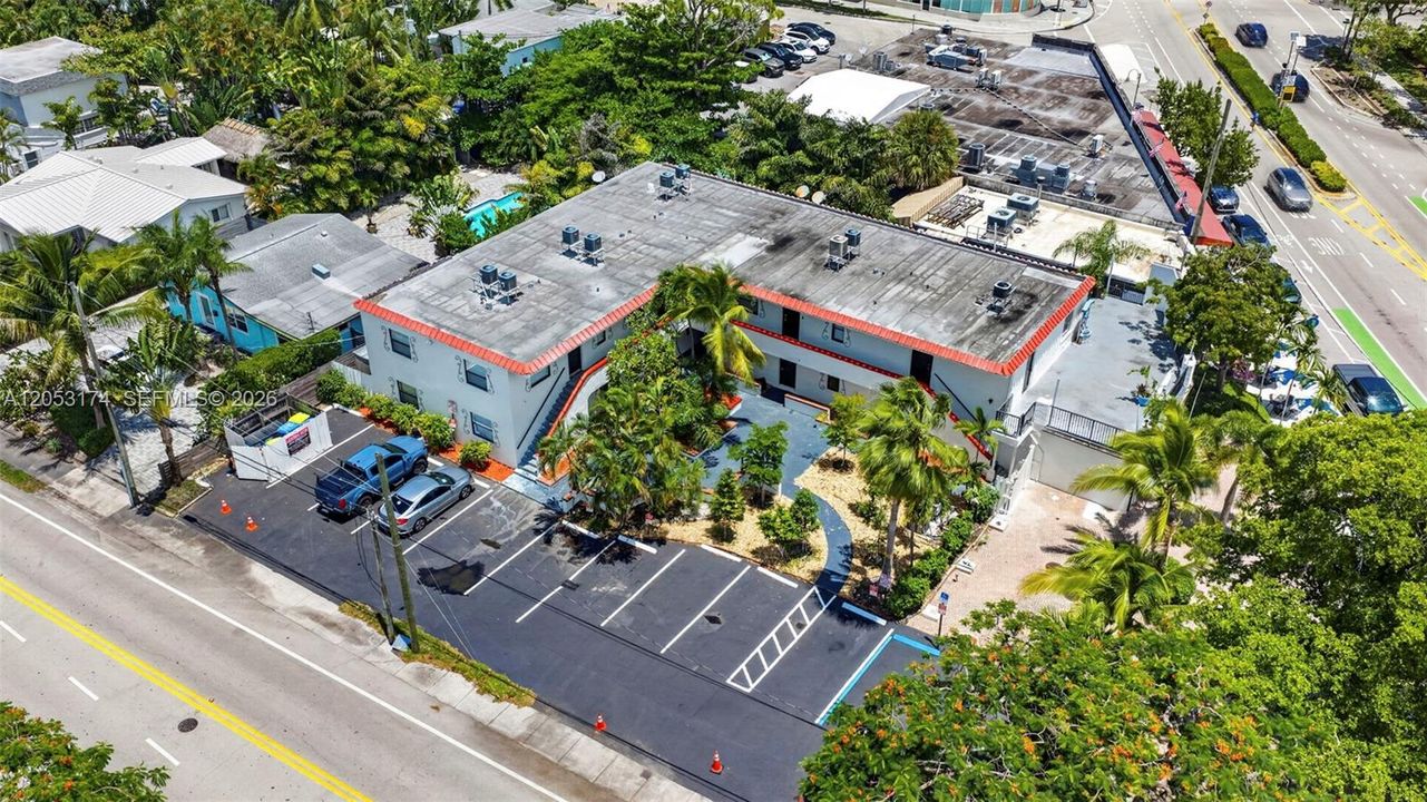 For Rent: $2,800 (2 beds, 1 baths, 650 Square Feet)