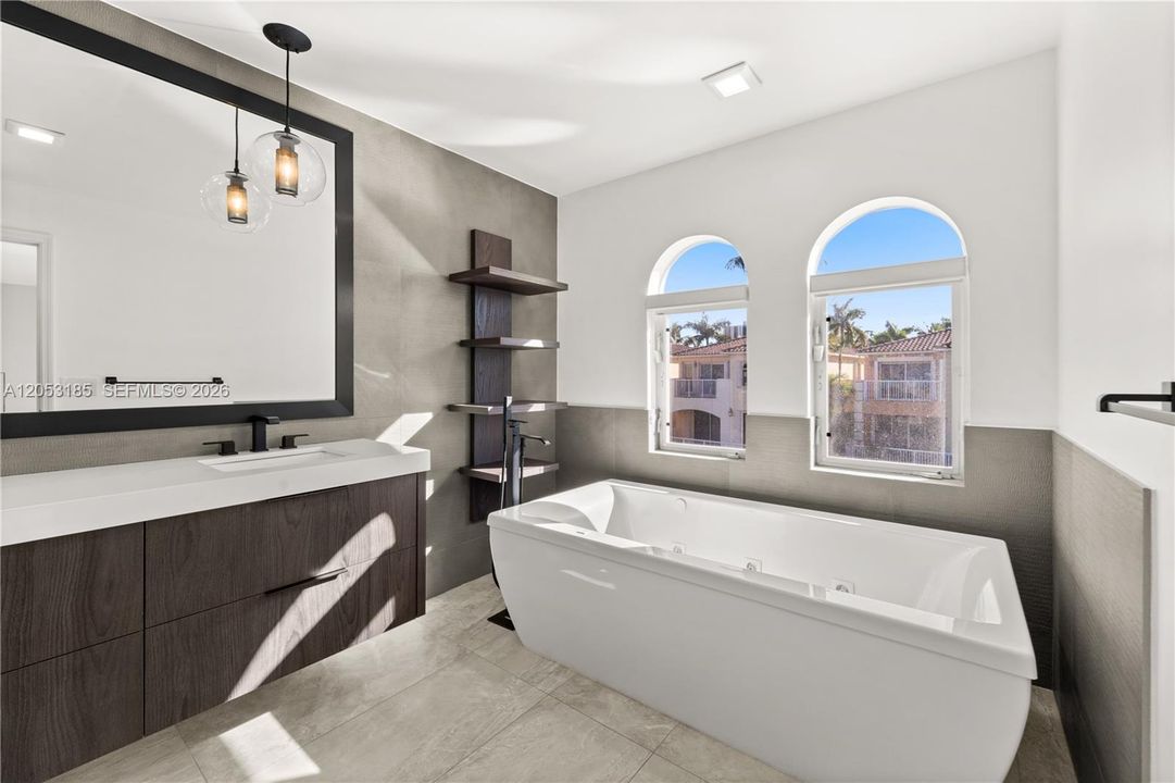В аренду: $8,490 (3 спален, 2 ванн, 2338 Квадратных фут)