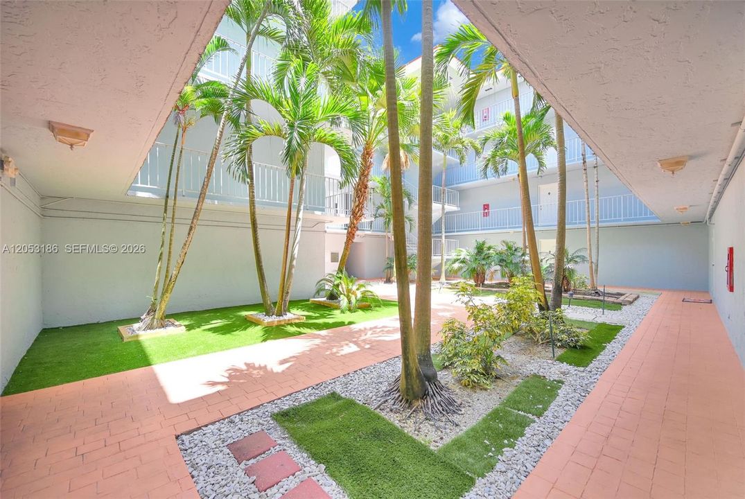 En Venta: $235,000 (2 camas, 2 baños, 1021 Pies cuadrados)