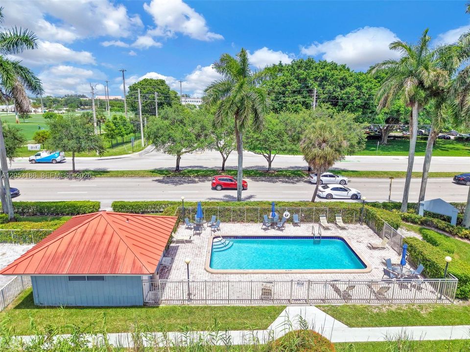 En Venta: $235,000 (2 camas, 2 baños, 1021 Pies cuadrados)
