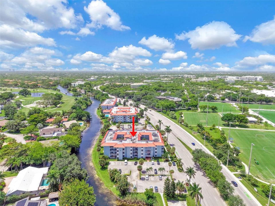 En Venta: $235,000 (2 camas, 2 baños, 1021 Pies cuadrados)